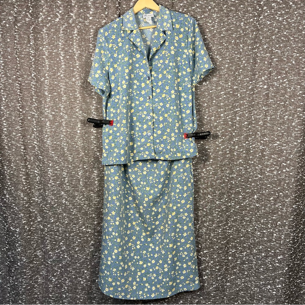 Vintage TOG‎ Shop Floral Button Down Shirt & Skirt Set